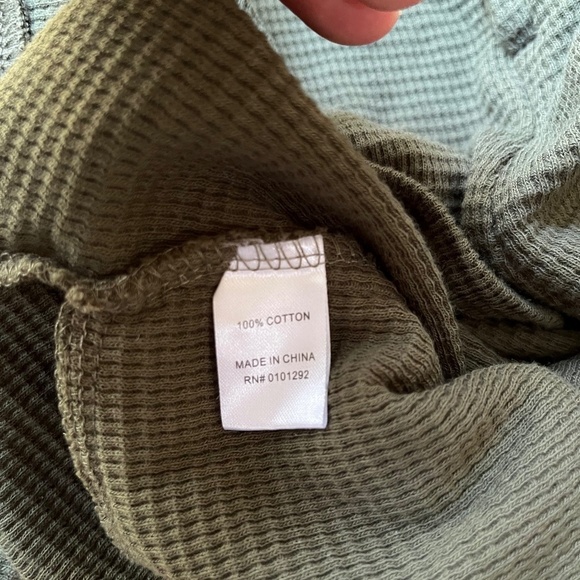 Lulu B Waffle Knit Army Green Blouse Cowl Neck Pockets Top Shirt, Size XL - Picture 8 of 8